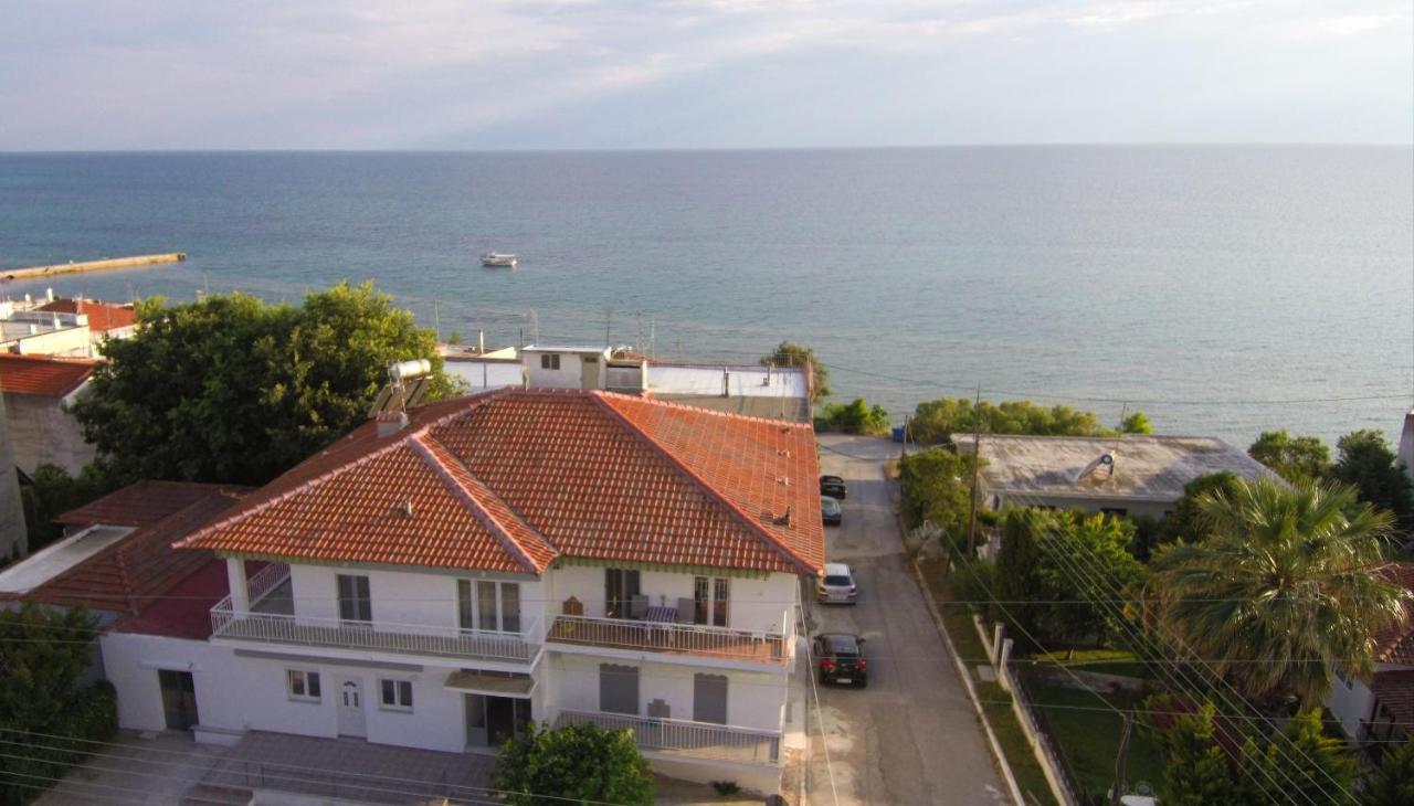 Seaside Apartments Néa Iráklia Exterior foto